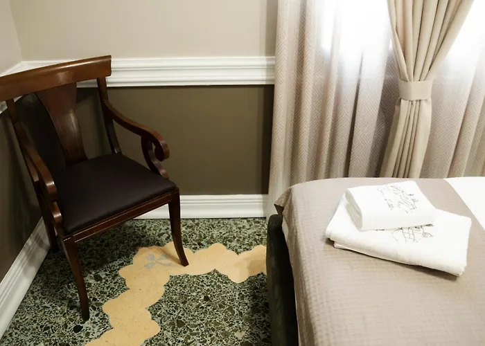 Casa Fratelli * 에르무폴리