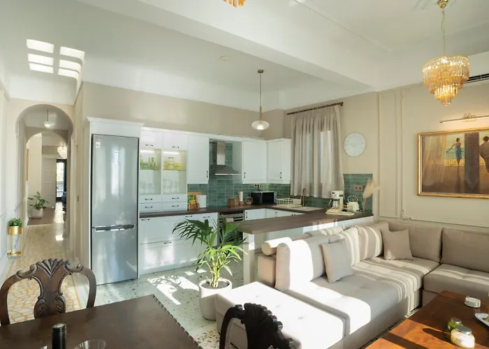 Casa Fratelli Ermupoli